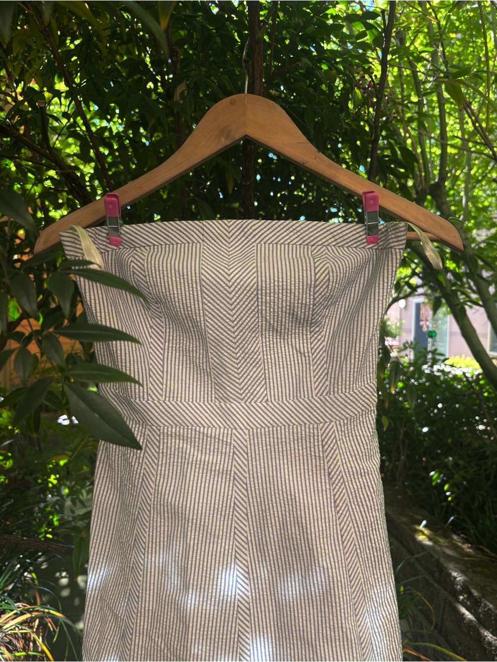 Banana Republic Strapless White and Navy Seersucker Dress